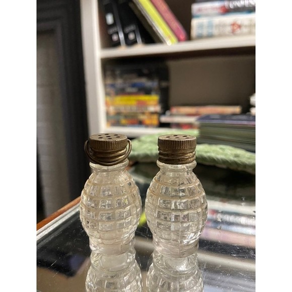 Vintage Miniature glass salt and pepper